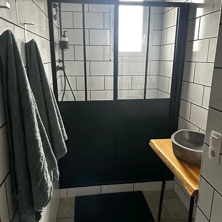 La Elegante דירה