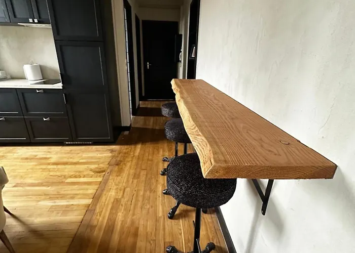 La Elegante Saint-Lo